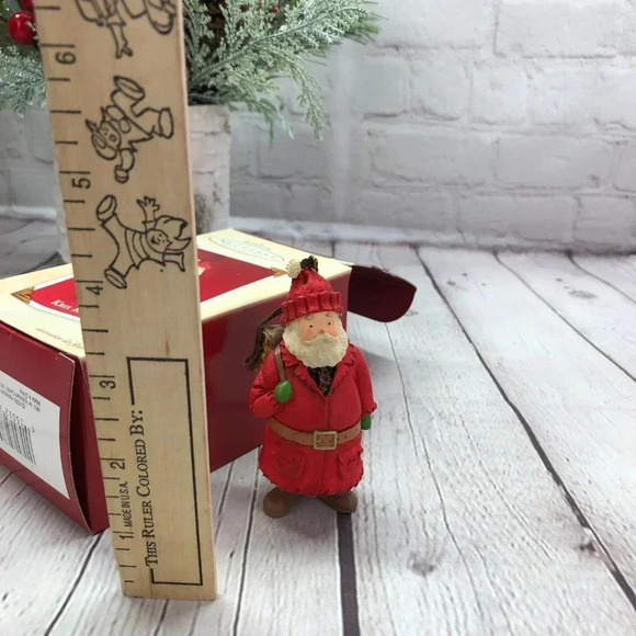Hallmark keepsake santa ornaments - Picture 11 of 11